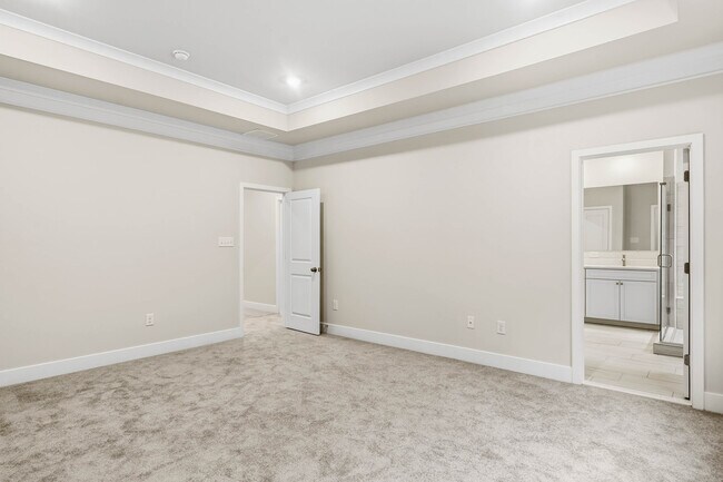 Building Photo - 32066 White Tail Dr