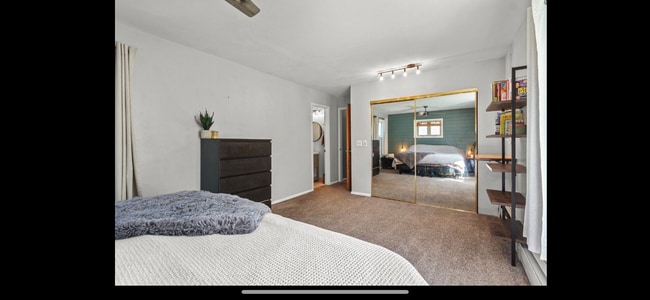 Building Photo - 678 Deer Path Rd