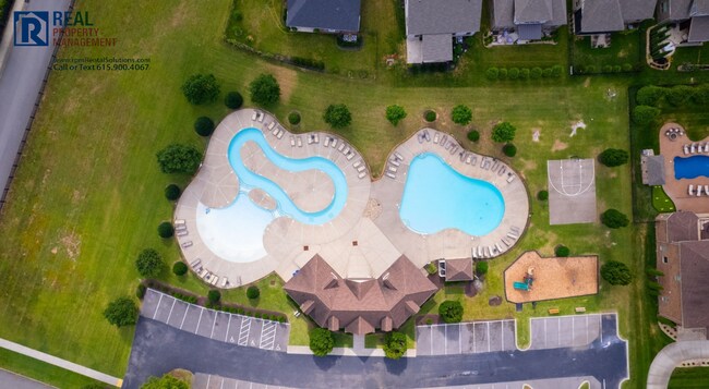 Building Photo - Gorgeous, Luxury home in Marymont Springs! Neighborhood pool and playground!