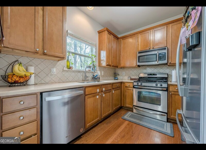 Building Photo - 2705 Maple Park Pl