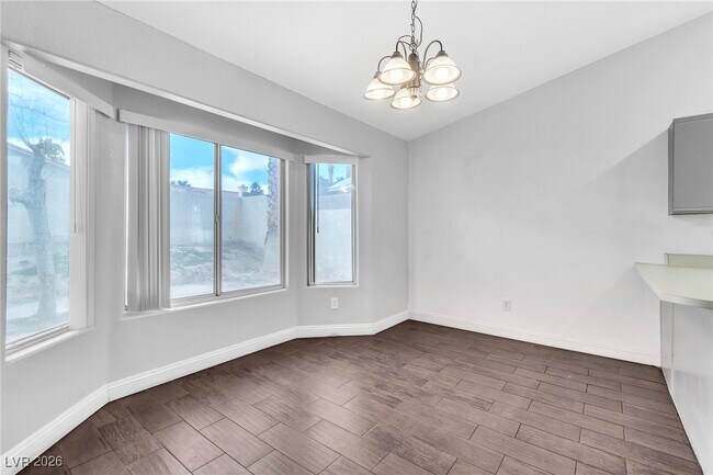 Building Photo - 3975 Duneville St