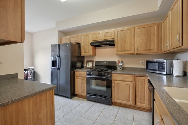 Building Photo - 12452 Wedgemere Dr