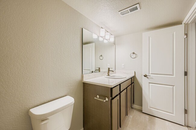 Building Photo - 791 Little Bear Grove