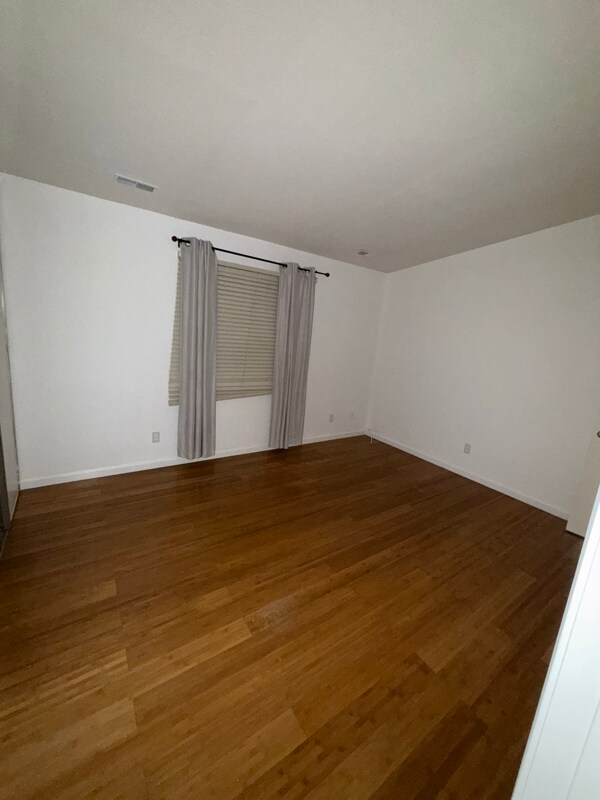 Building Photo - 28 Chesley Ave