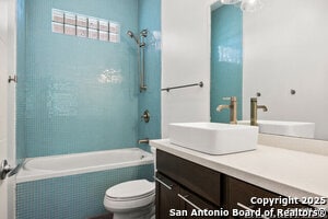 Building Photo - 1542 N Alamo St