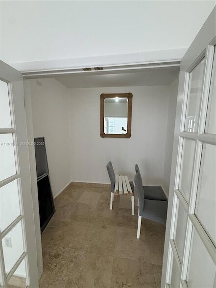 Building Photo - 5255 Collins Ave