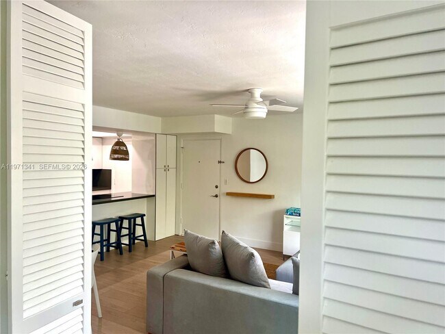 Building Photo - 195 Sunrise Dr