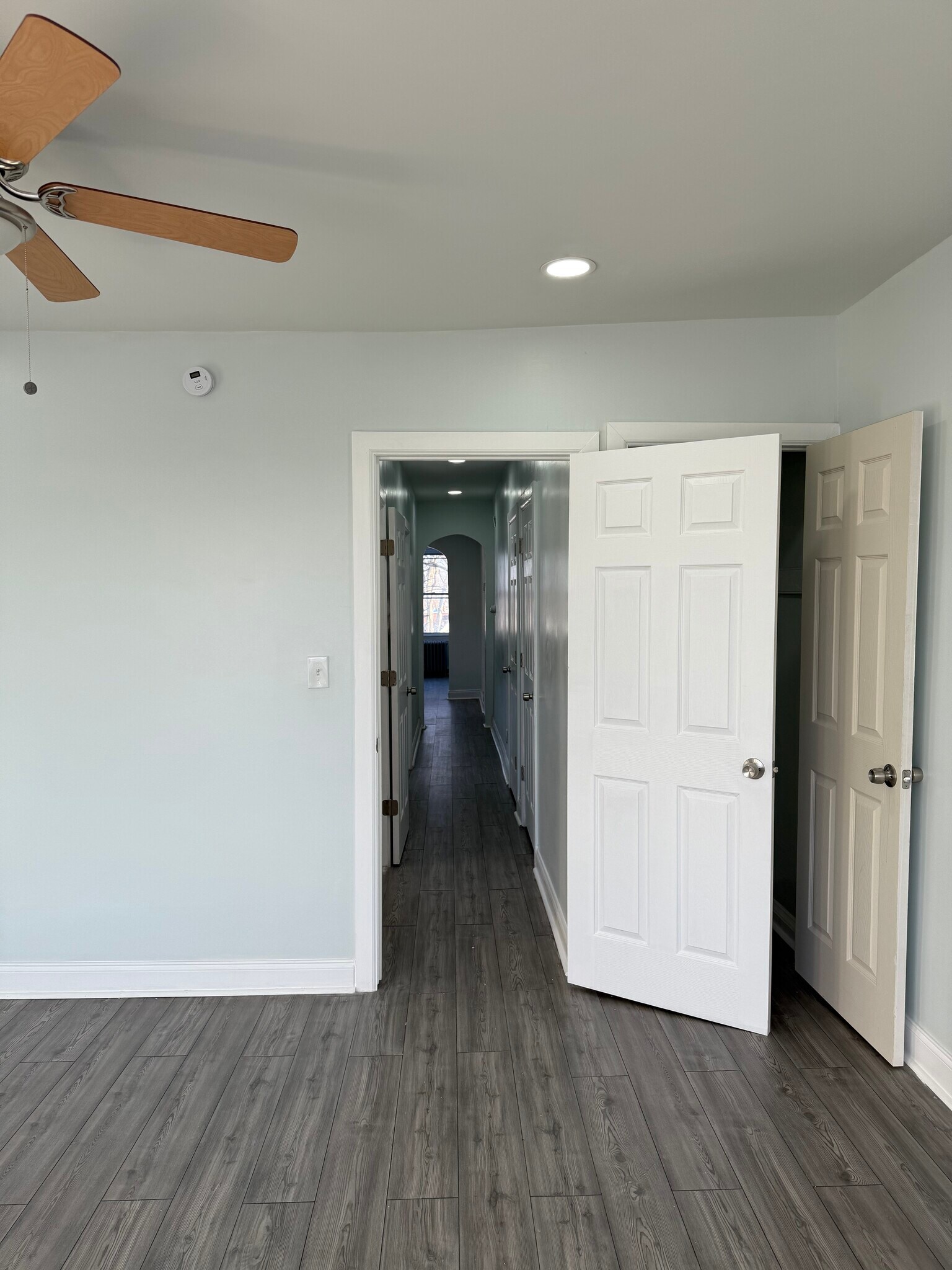 Building Photo - 5719 N Park Ave