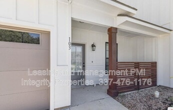 Building Photo - 101 Foster Grove Drive