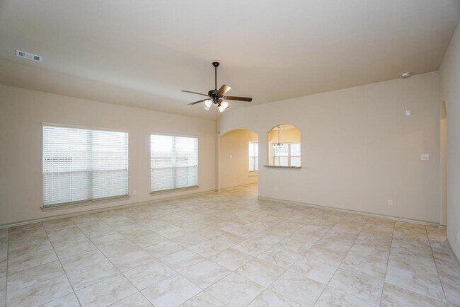 Building Photo - 2206 Argos Dr
