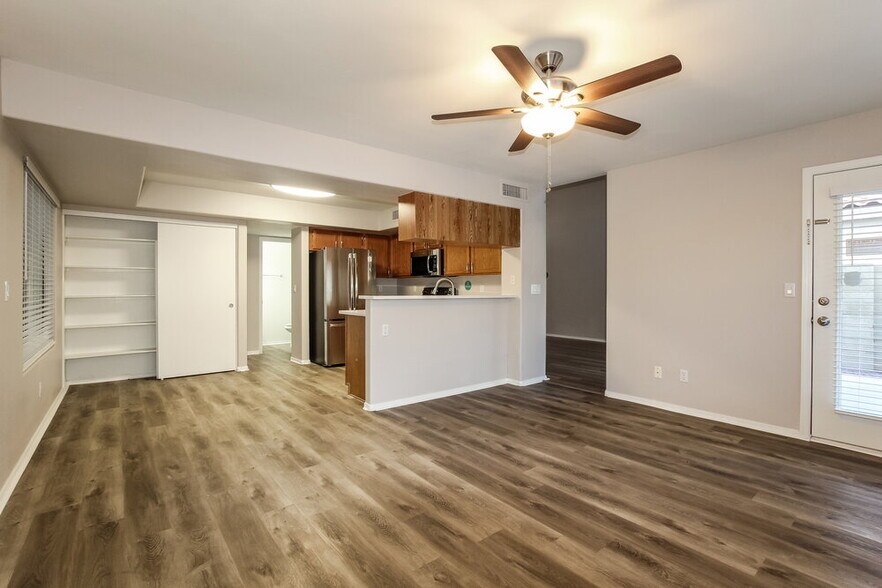 Building Photo - 17461 N 14th St