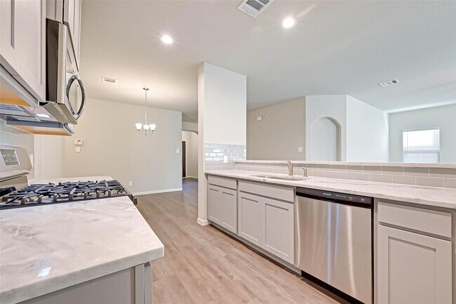 Building Photo - 983 Golden Willow Ln