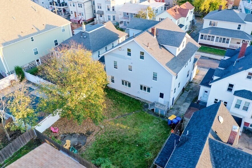 Building Photo - 18 Tewksbury St