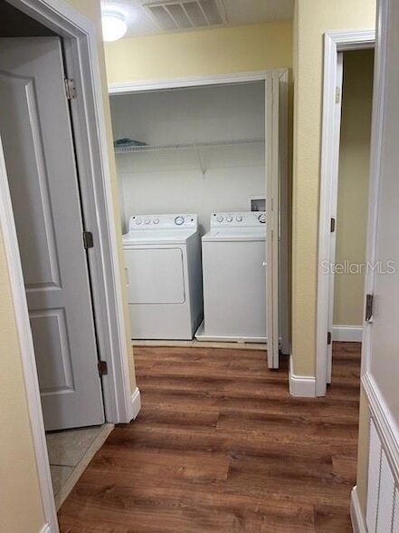 Building Photo - 326 Carina Cir