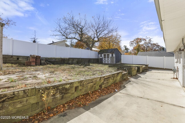 Building Photo - 701 Beach Ave