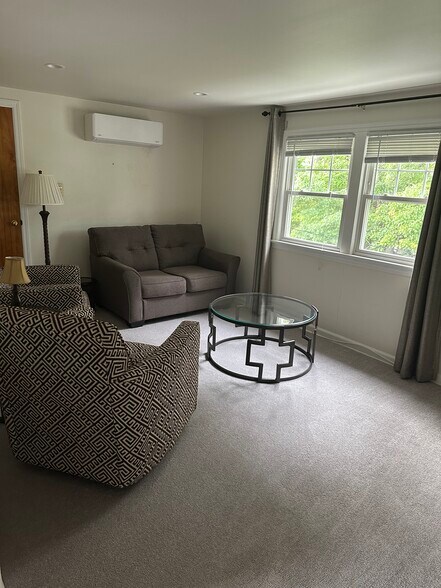 Building Photo - 25 Westview Ave