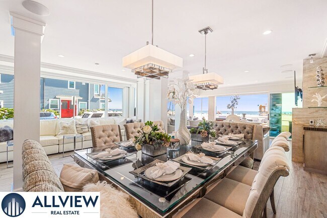 Building Photo - Stunning Beach House located on Newport Beach Boardwalk- 30+ Day Rental!