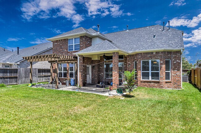 Building Photo - 27923 Barberry Banks Ln