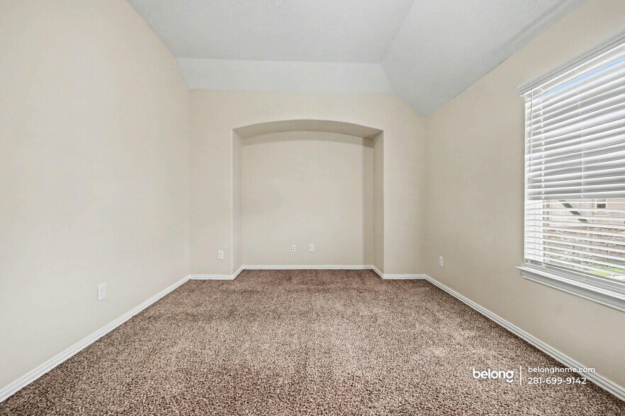 Building Photo - 1818 Luminous Waters Ln