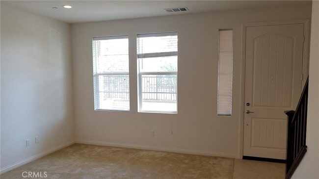 Building Photo - 908 N Acacia Ct