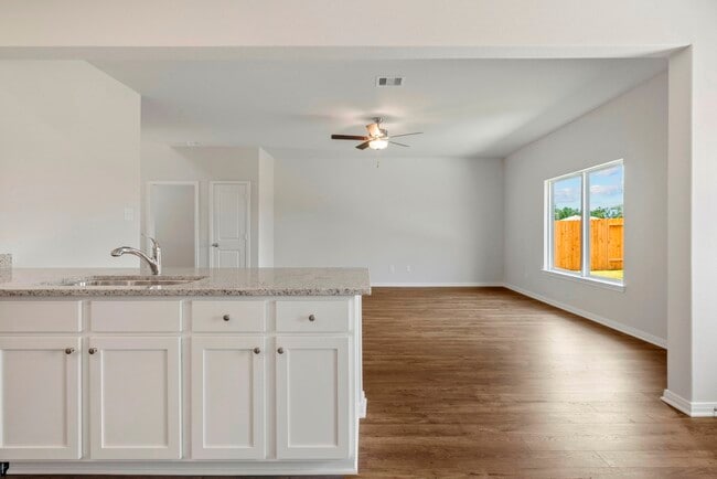 Building Photo - 10377 Red Cardinal Dr