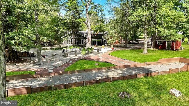 Building Photo - 269 Raymond Rd