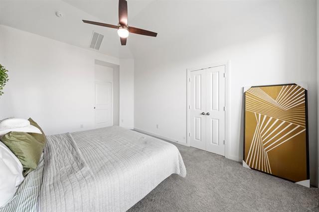 Building Photo - 1136 Queensdown Wy