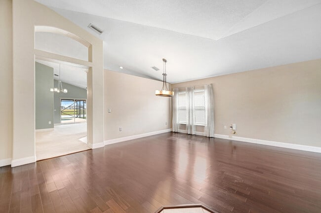 Building Photo - 4190 Chardonnay Dr