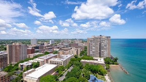 Building Photo - 6171 N Sheridan Rd