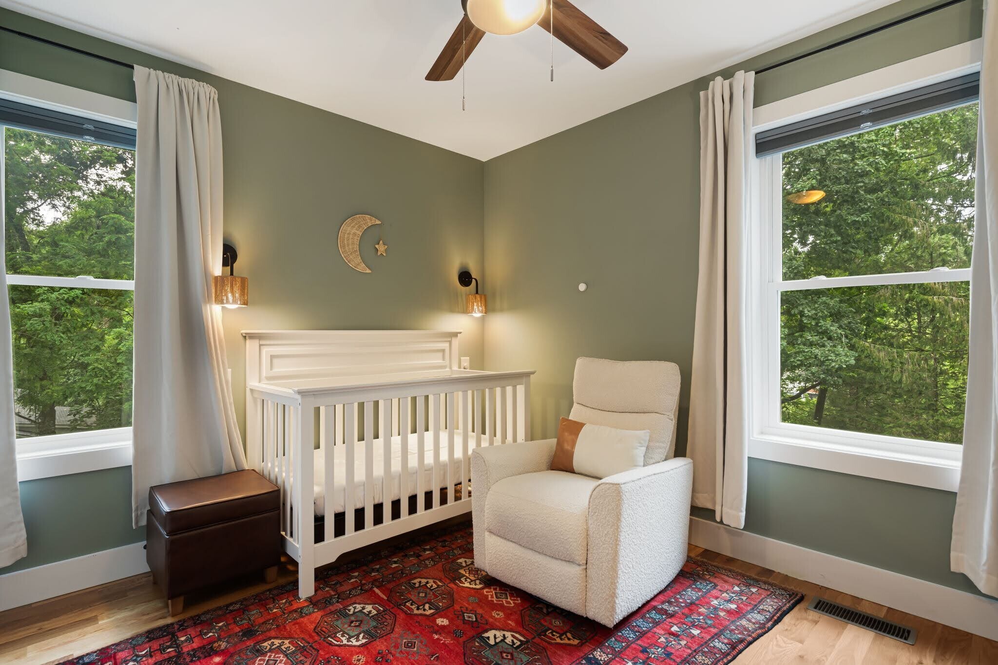 Another secondary bedroom on top floor. - 33 Rex Dr