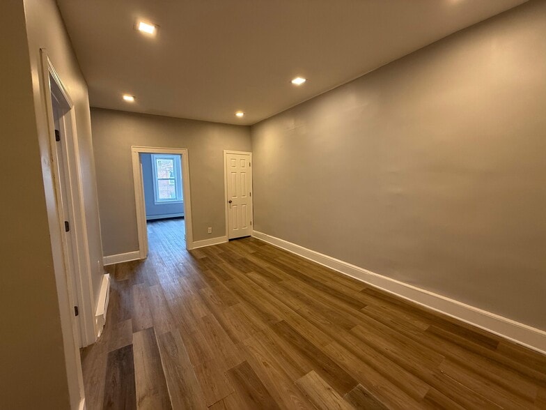 237 Lexington Ave 3F - 243 Lexington Ave