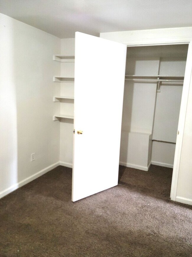Interior Photo - (1915 11th Ave)