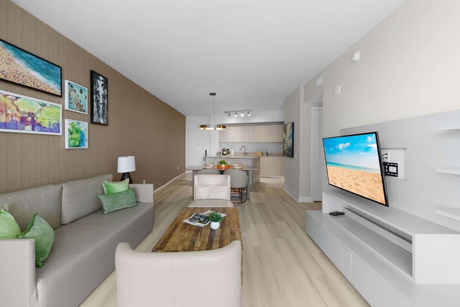 Building Photo - 4111 S Ocean Dr