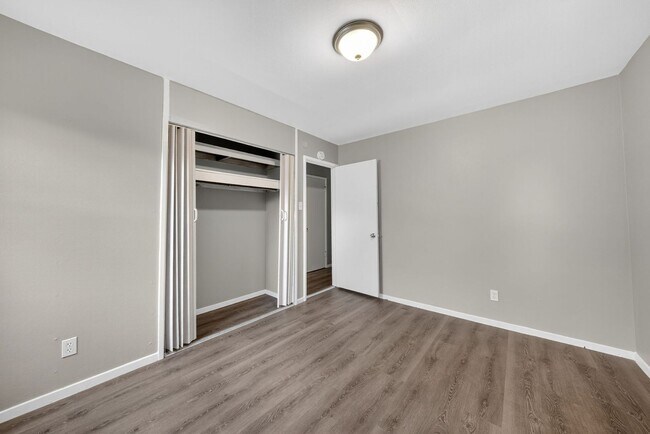 Building Photo - 416 Crawford Rd