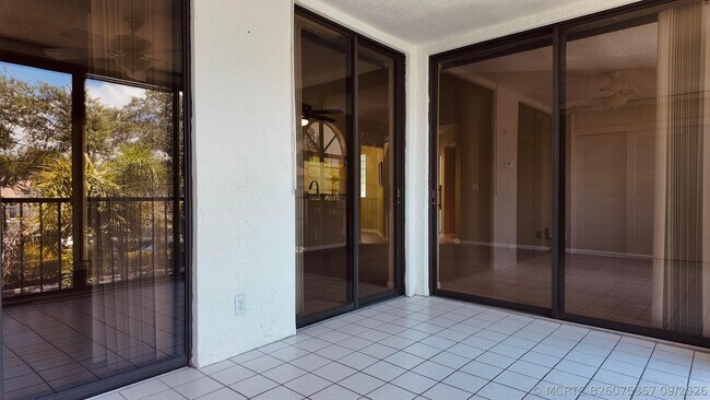 Building Photo - 5418 Firenze Dr