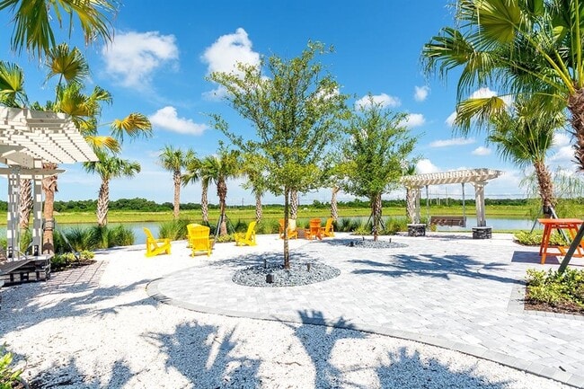 Building Photo - 8921 Royal River Cir