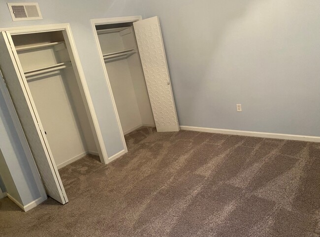 Building Photo - 5260 Crossbow Cir