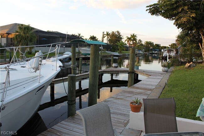 Building Photo - 5354 Coral Ave