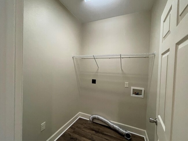 Building Photo - 505 Arbor Lake Dr