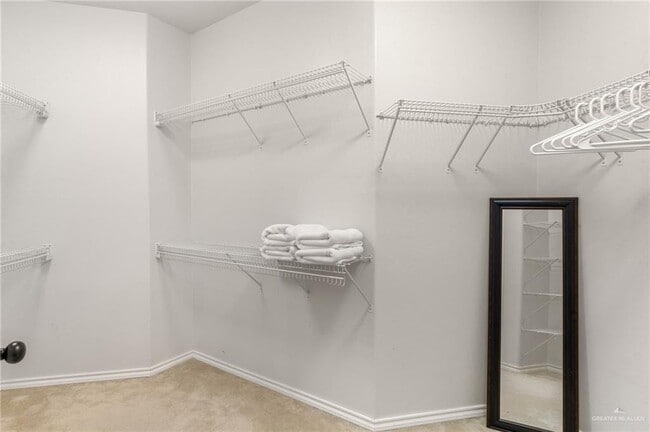 Building Photo - 30 Nicole Dr