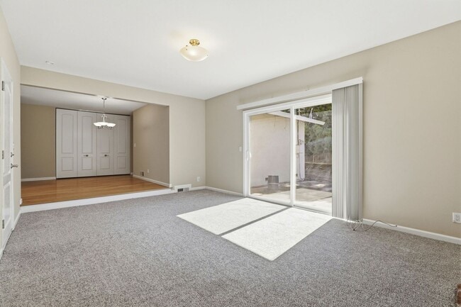 Building Photo - Wow! What a Great Home! Available Now!