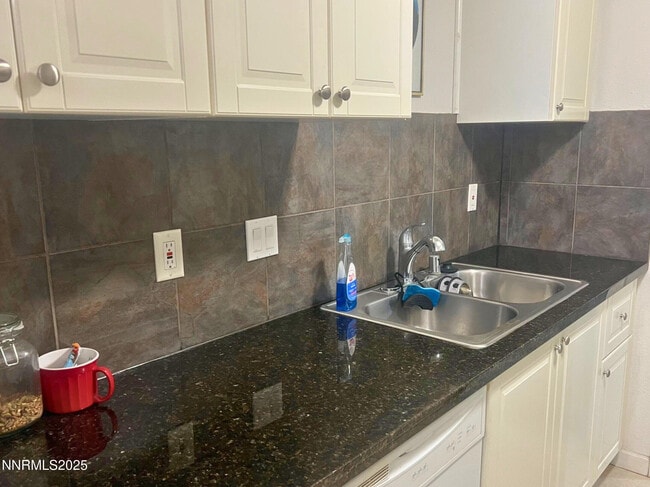 Building Photo - 1995 Trainer Wy