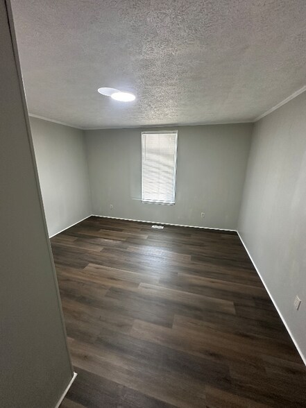 Building Photo - 1403 23rd St