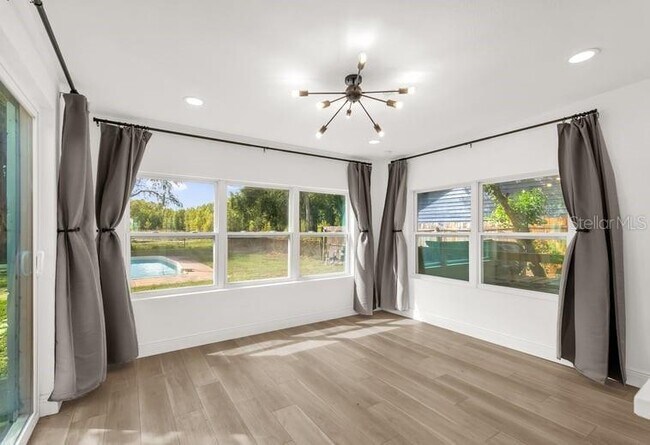 Building Photo - 1260 Seminola Blvd