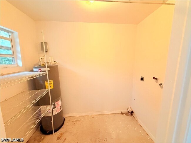 Building Photo - 8204 Matanzas Rd