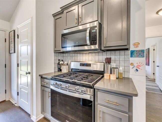 Building Photo - 16128 Quiet Storm Dr