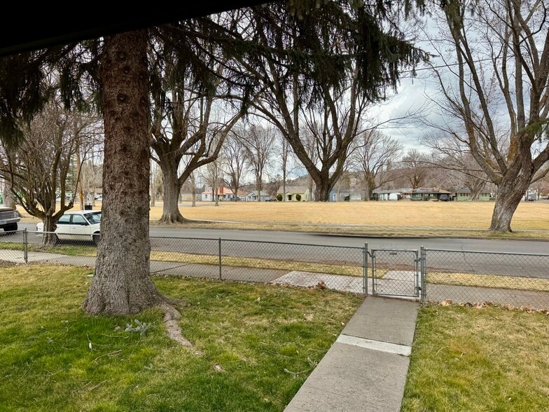 Building Photo - 2352 Reclamation Ave