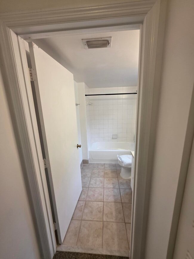 Building Photo - 4175 N Haverhill Rd