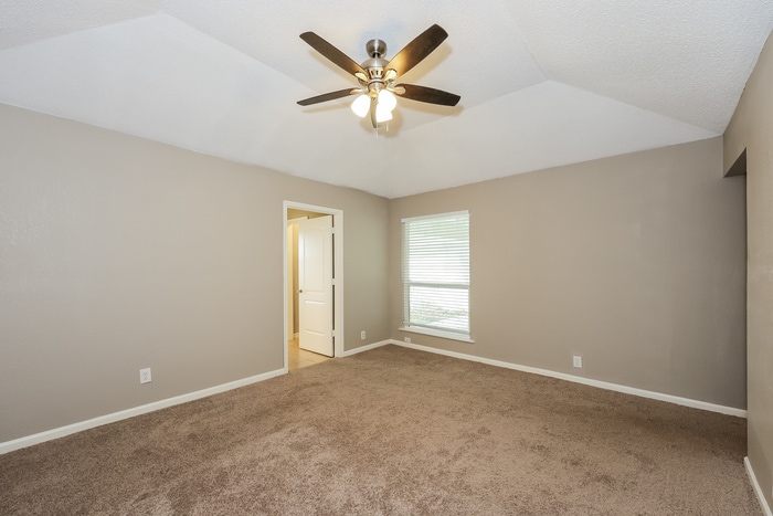 Building Photo - 106 Pueblo Dr