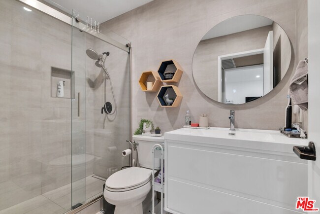 Building Photo - 8106 Summertime Ln
